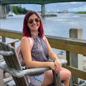 Meet your Posher, Katie